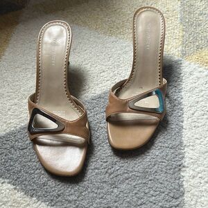 Naturalizer Nude Kitten Heels